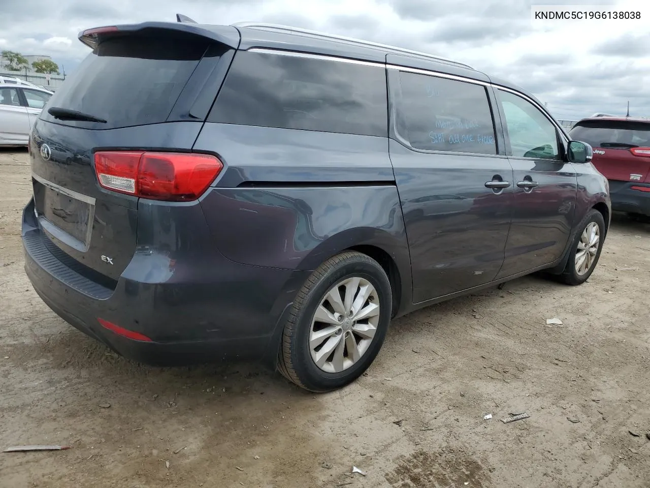 KNDMC5C19G6138038 2016 Kia Sedona Ex