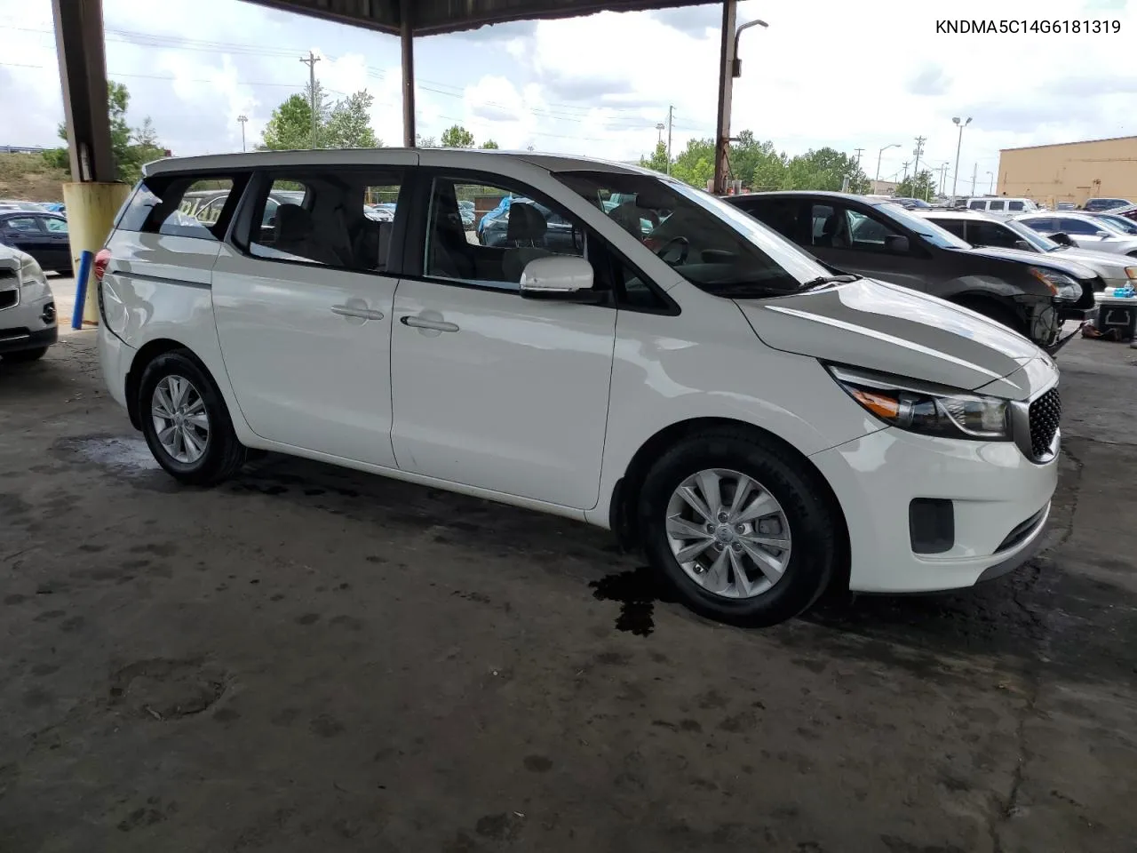 KNDMA5C14G6181319 2016 Kia Sedona L