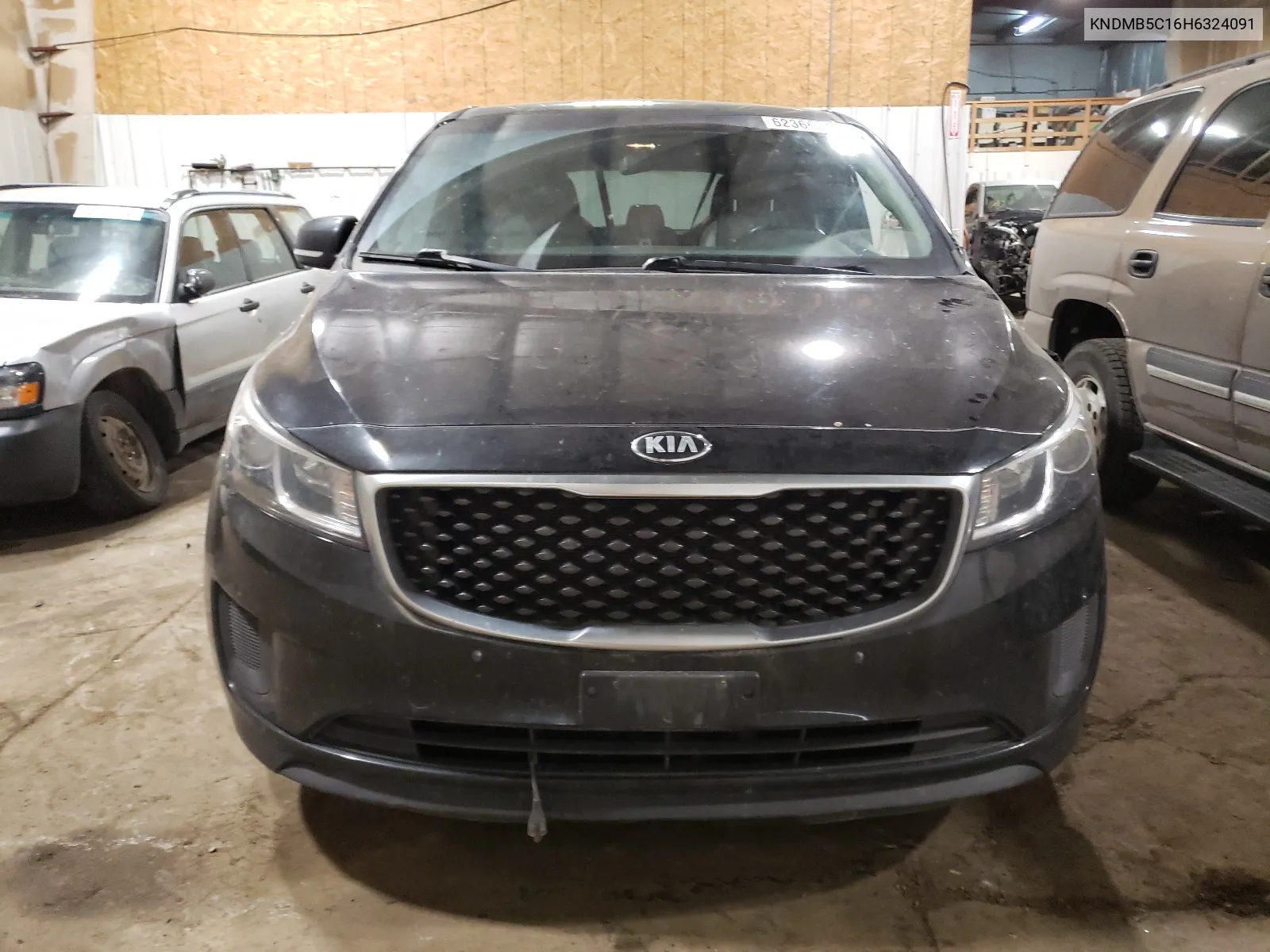 KNDMB5C16H6324091 2017 Kia Sedona Lx