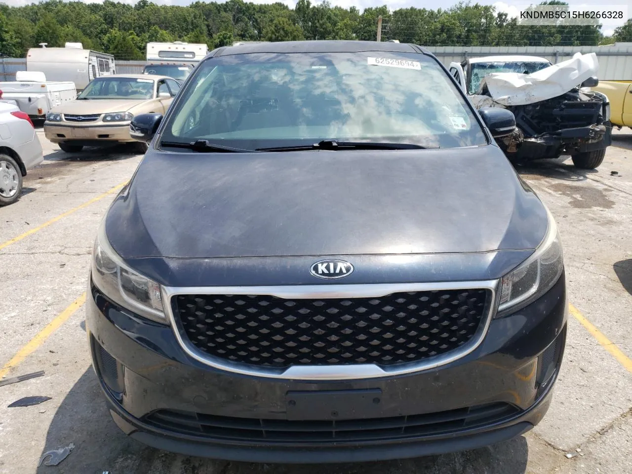 KNDMB5C15H6266328 2017 Kia Sedona Lx