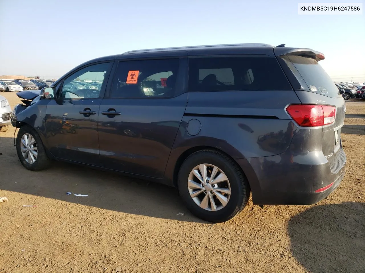 KNDMB5C19H6247586 2017 Kia Sedona Lx