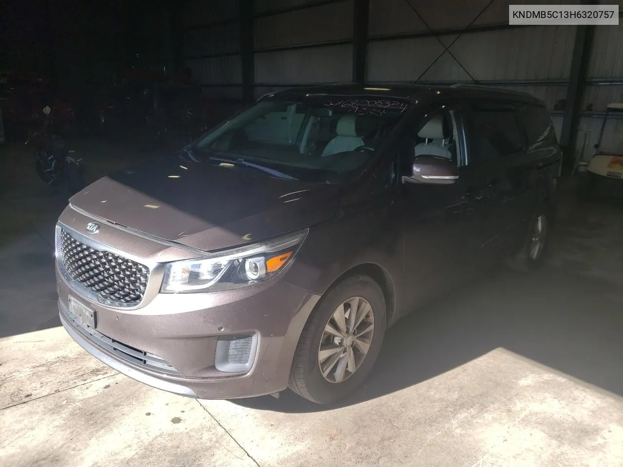 2017 Kia Sedona Lx VIN: KNDMB5C13H6320757 Lot: 68008374