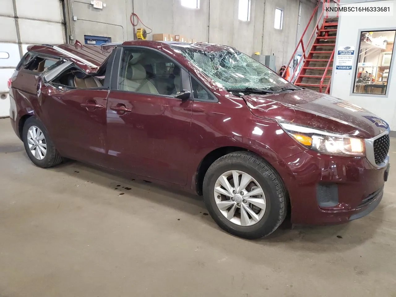 KNDMB5C16H6333681 2017 Kia Sedona Lx