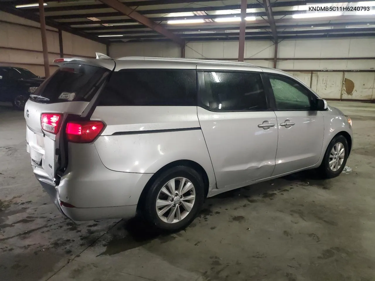 KNDMB5C11H6240793 2017 Kia Sedona Lx