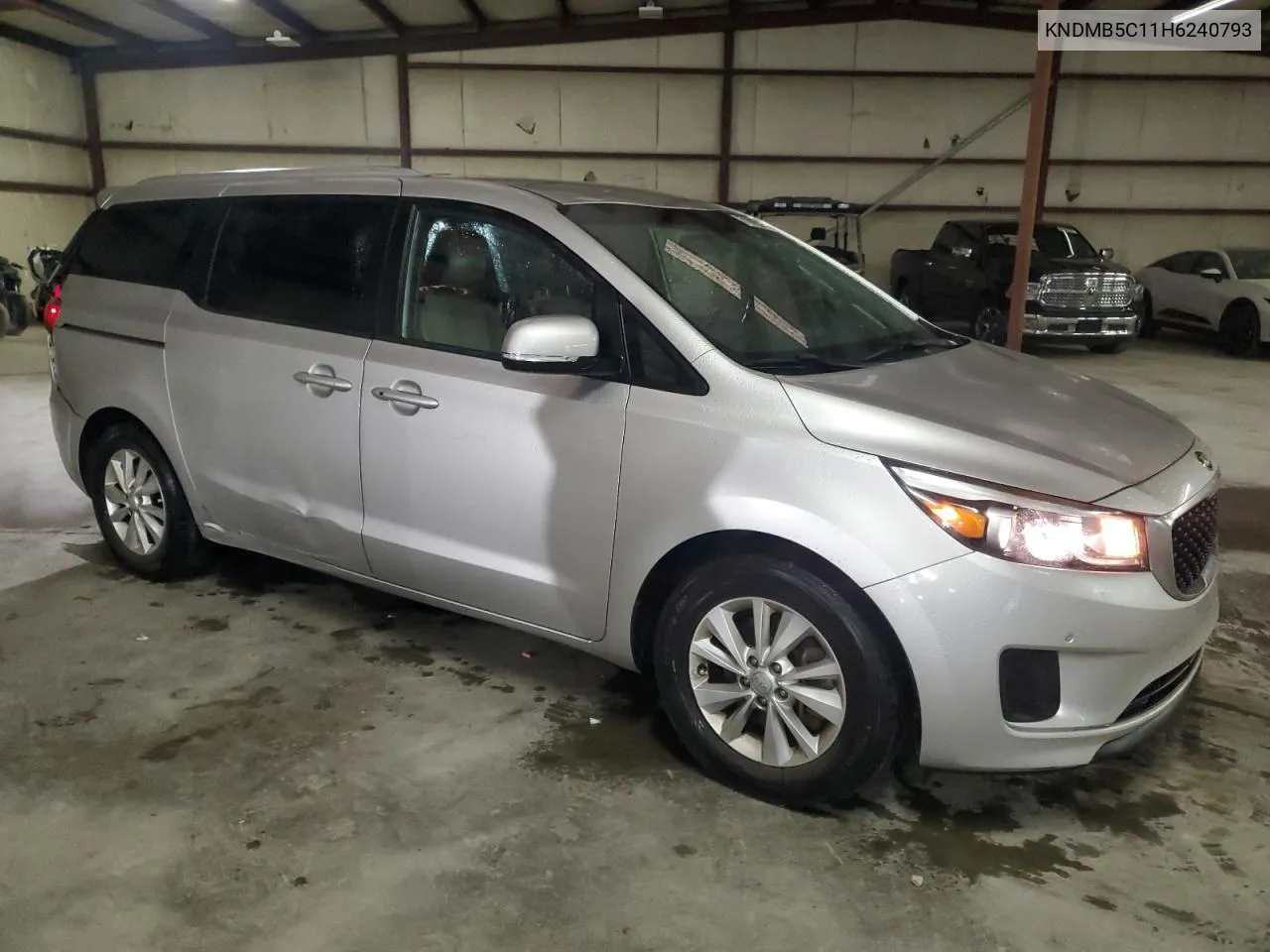 2017 Kia Sedona Lx VIN: KNDMB5C11H6240793 Lot: 71200214