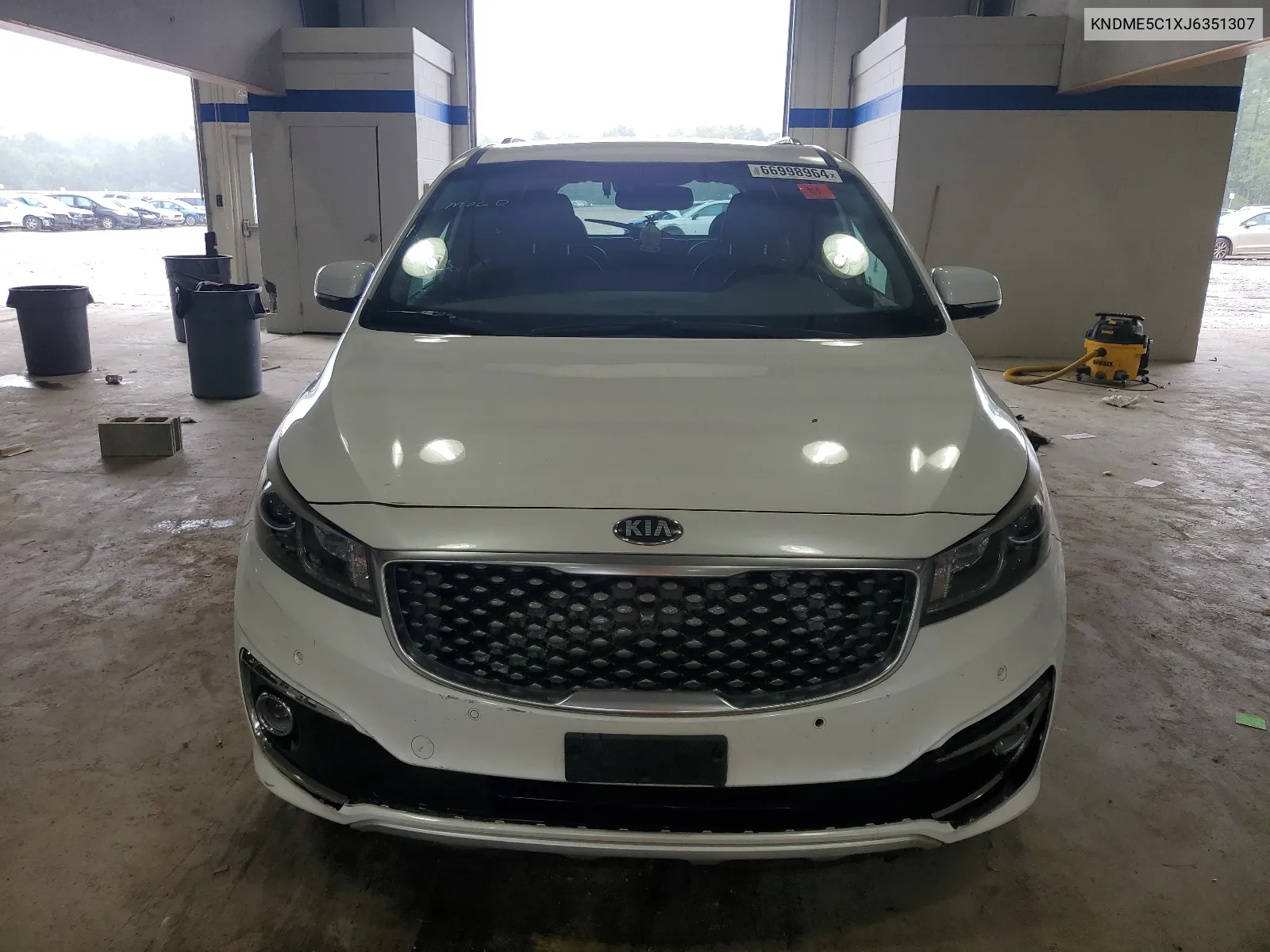 KNDME5C1XJ6351307 2018 Kia Sedona Sxl