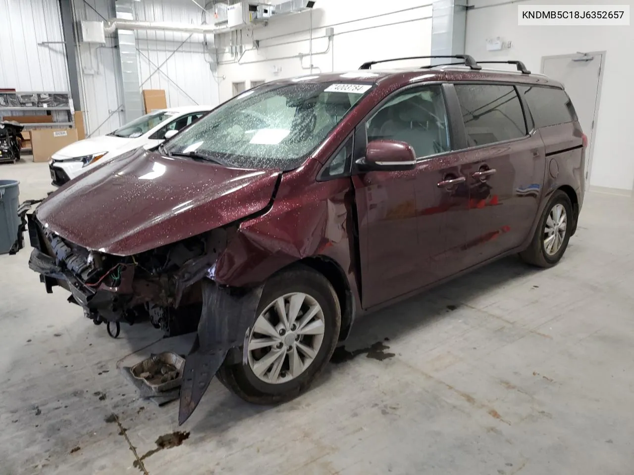 KNDMB5C18J6352657 2018 Kia Sedona Lx