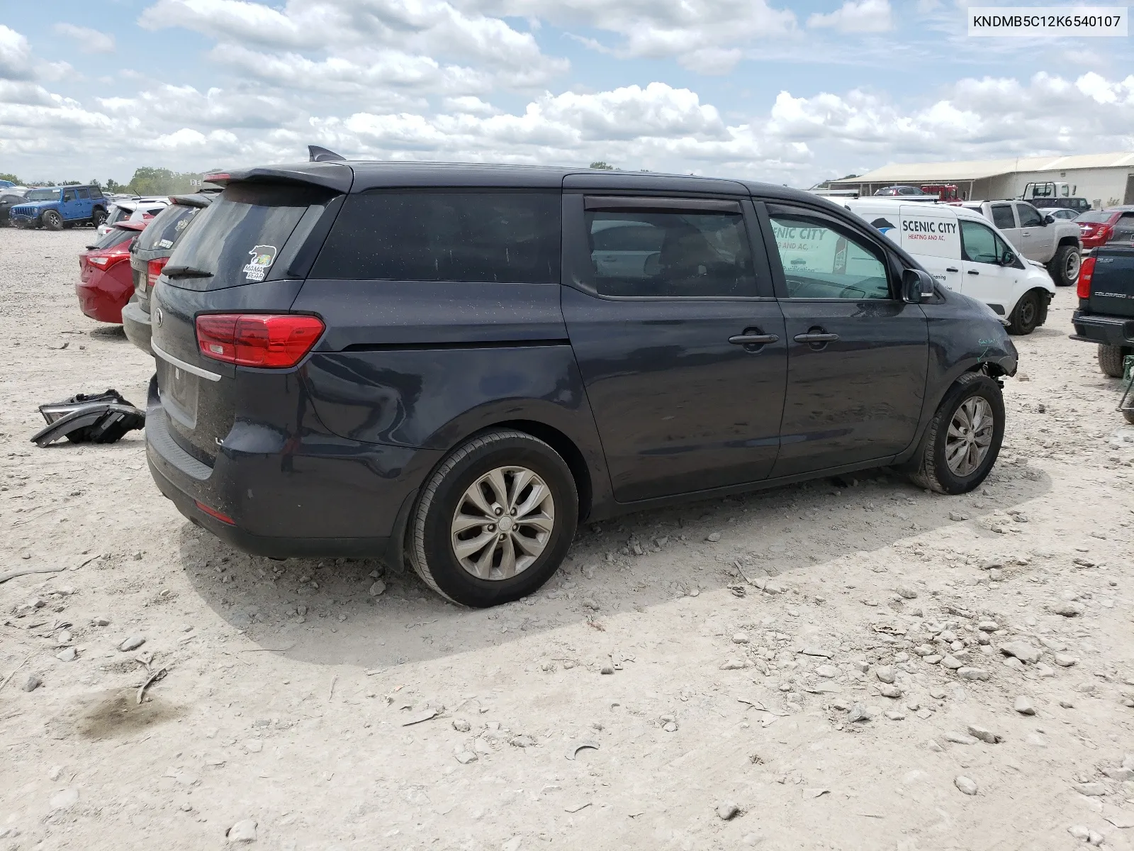 KNDMB5C12K6540107 2019 Kia Sedona Lx