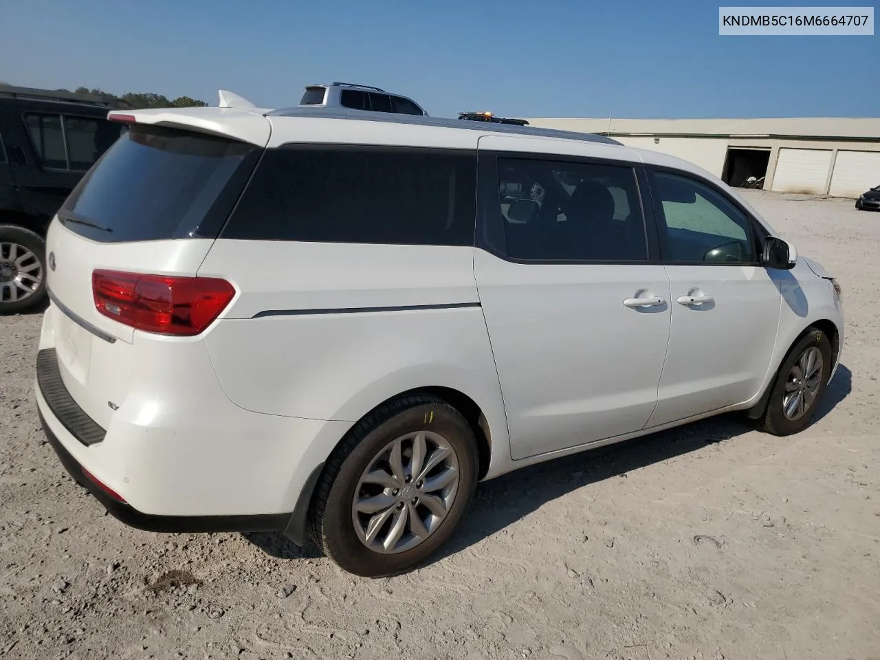 2021 Kia Sedona Lx VIN: KNDMB5C16M6664707 Lot: 73916704