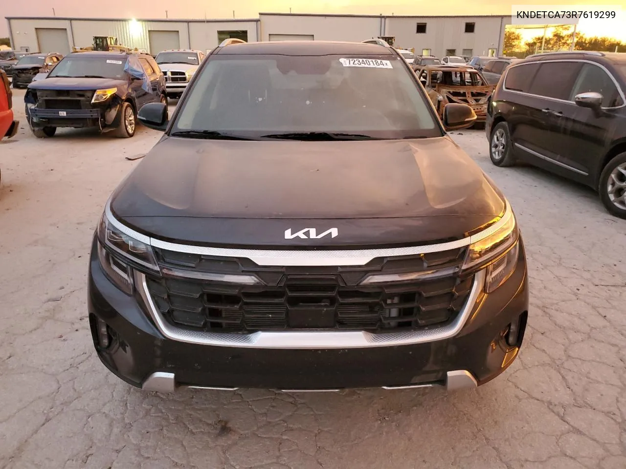 2024 Kia Seltos Sx VIN: KNDETCA73R7619299 Lot: 72340184