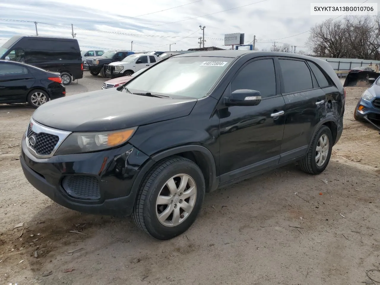 2011 Kia Sorento Base VIN: 5XYKT3A13BG010706 Lot: 44072804