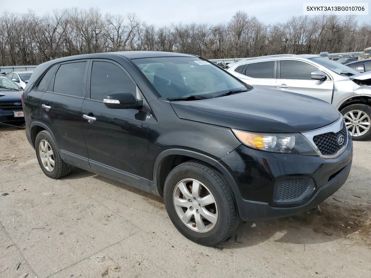 2011 Kia Sorento Base VIN: 5XYKT3A13BG010706 Lot: 44072804