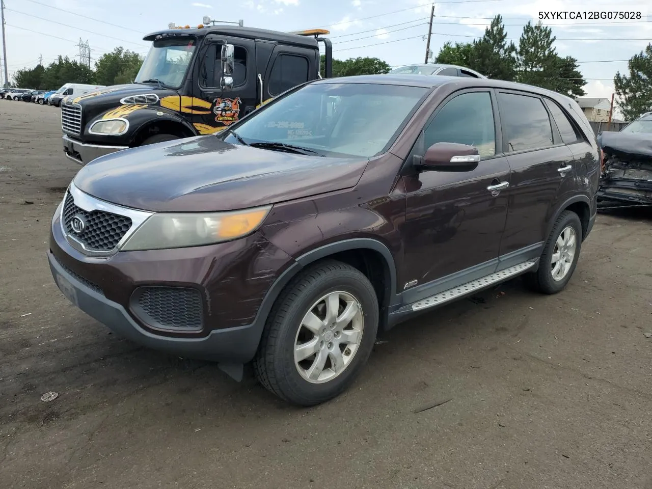 5XYKTCA12BG075028 2011 Kia Sorento Base