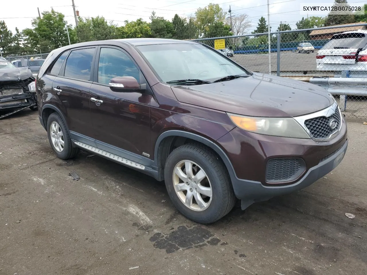 5XYKTCA12BG075028 2011 Kia Sorento Base