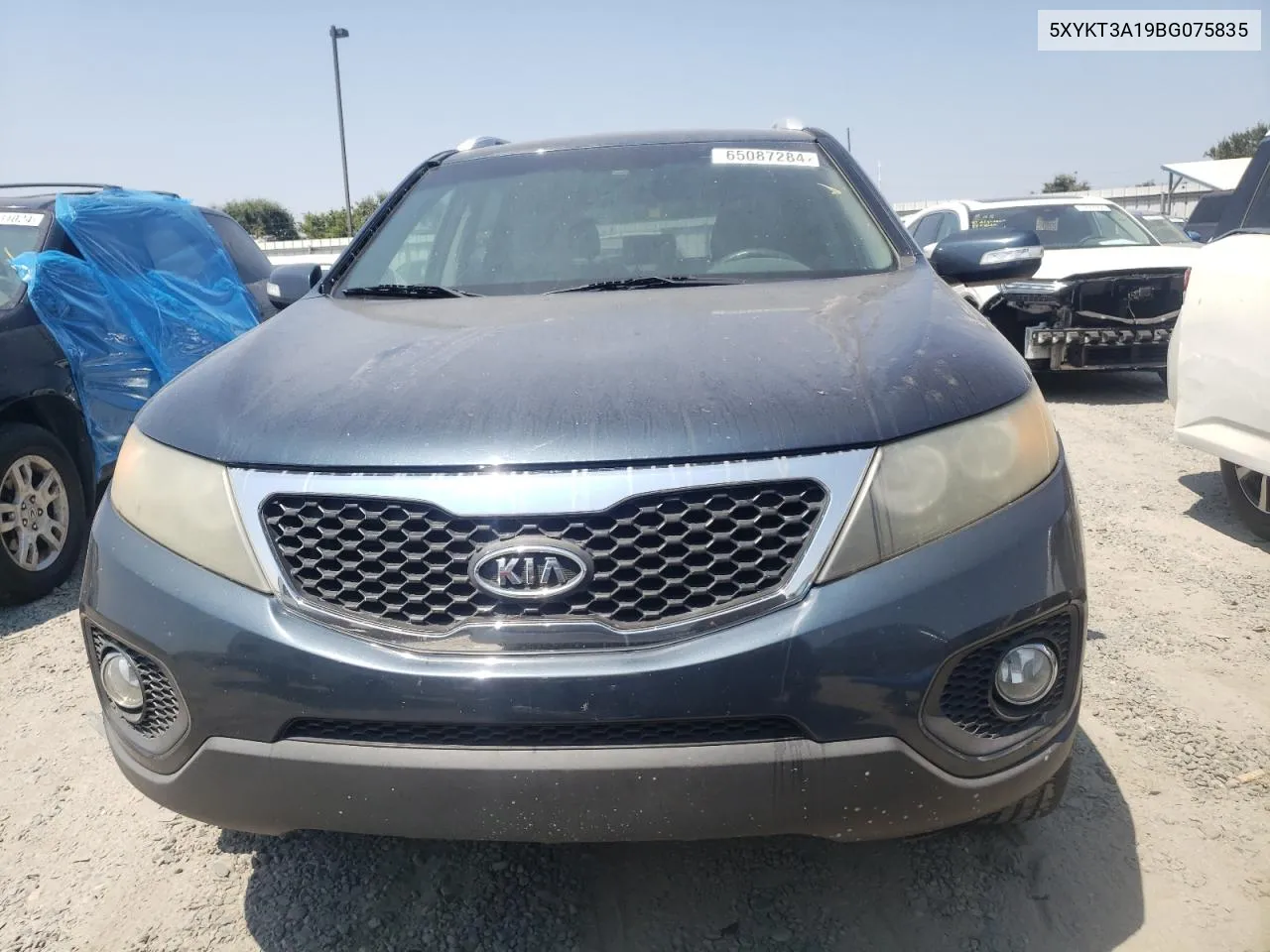 5XYKT3A19BG075835 2011 Kia Sorento Base