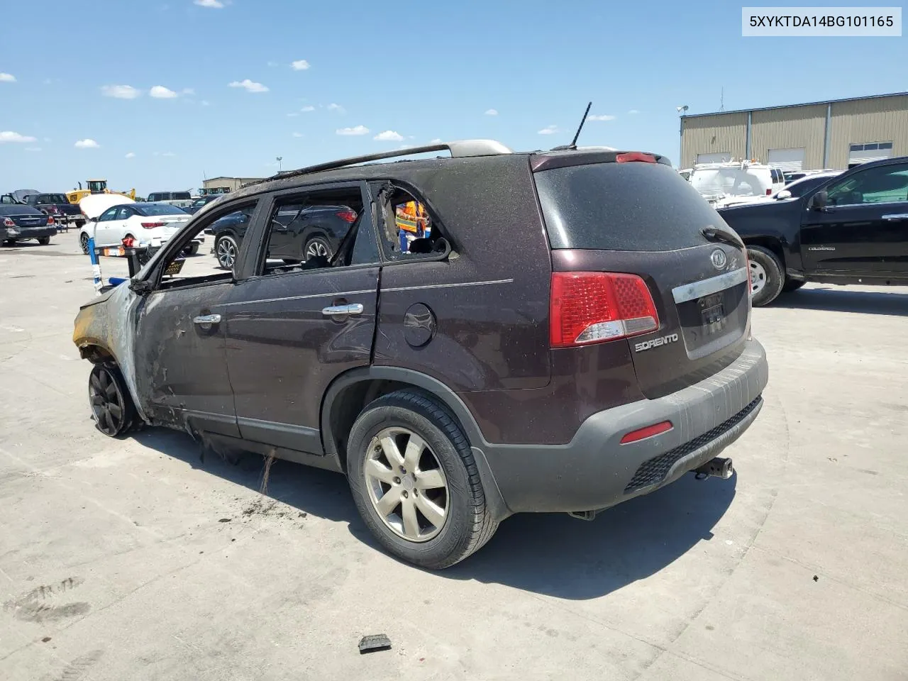 2011 Kia Sorento Base VIN: 5XYKTDA14BG101165 Lot: 66681514