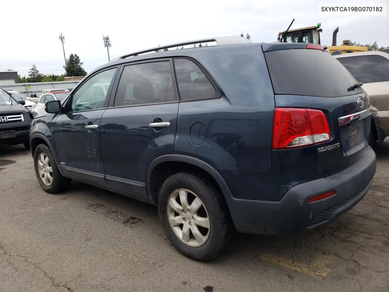 2011 Kia Sorento Base VIN: 5XYKTCA19BG070182 Lot: 67576494