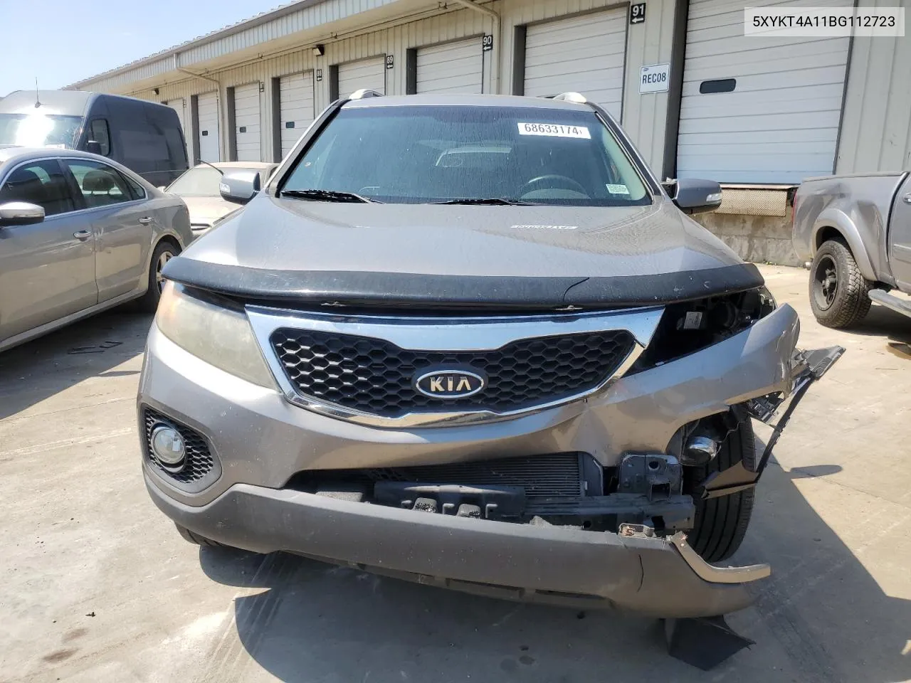 2011 Kia Sorento Base VIN: 5XYKT4A11BG112723 Lot: 68633174