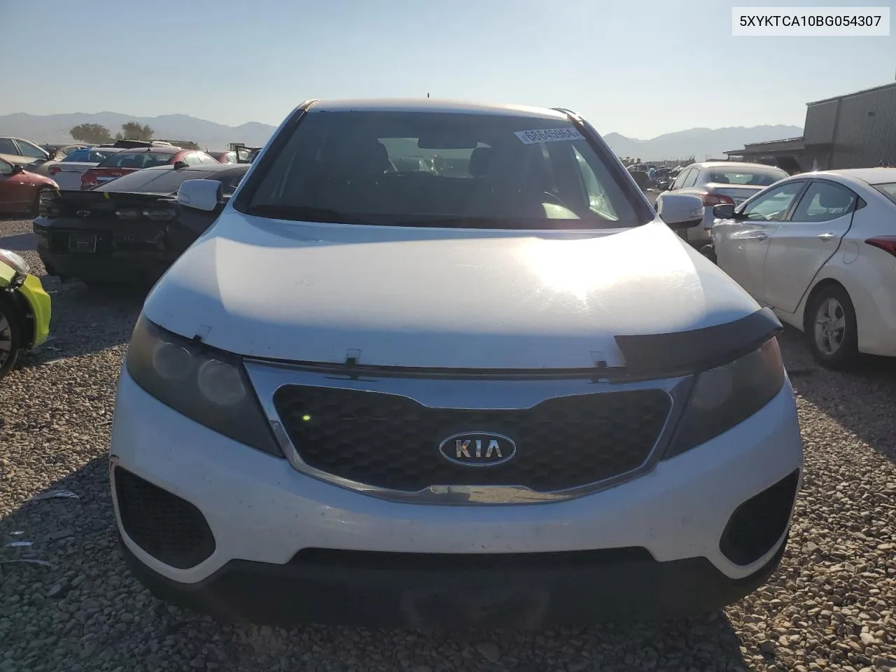 2011 Kia Sorento Base VIN: 5XYKTCA10BG054307 Lot: 68645964