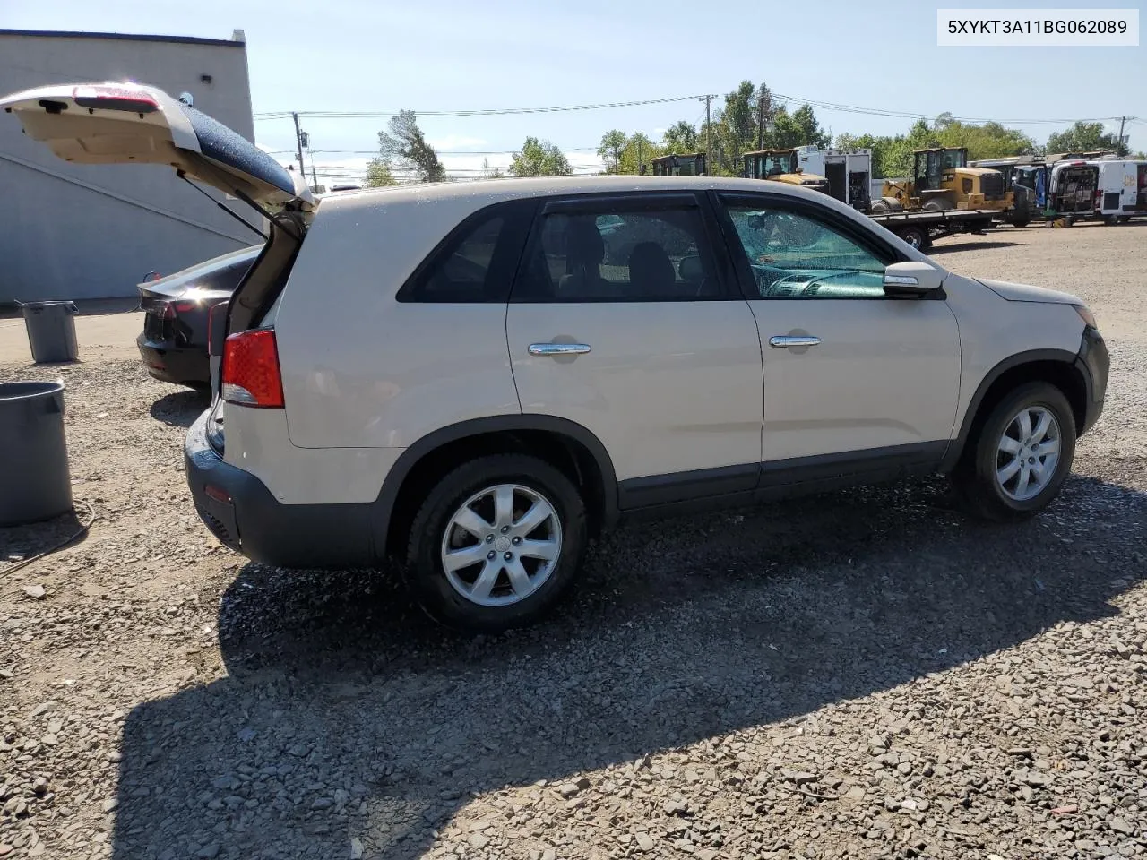 2011 Kia Sorento Base VIN: 5XYKT3A11BG062089 Lot: 68664954