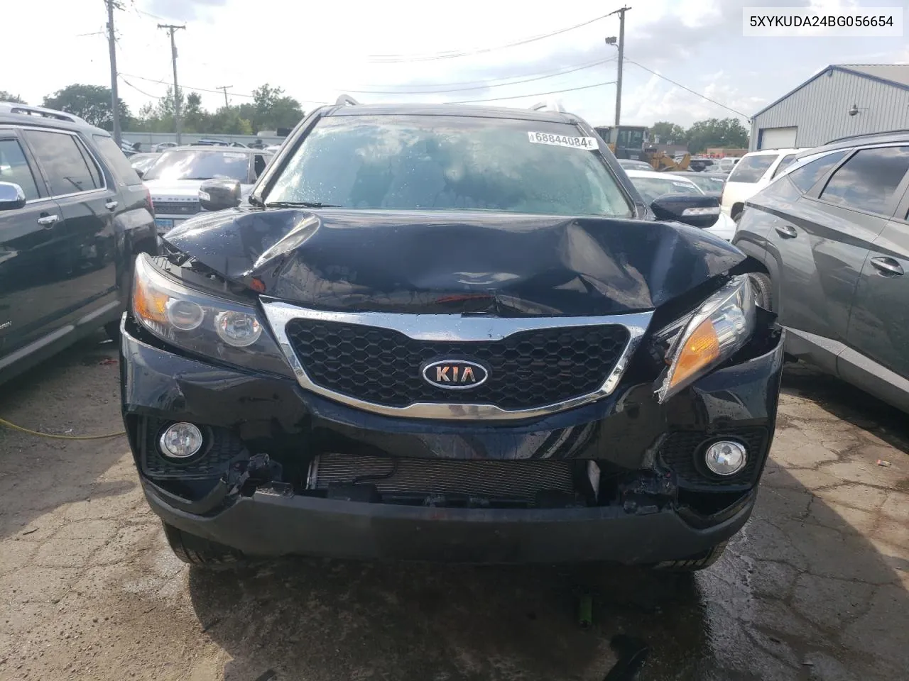 2011 Kia Sorento Ex VIN: 5XYKUDA24BG056654 Lot: 68844084