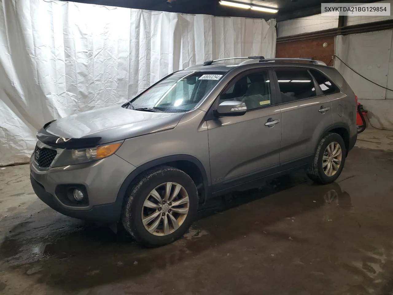 5XYKTDA21BG129854 2011 Kia Sorento Base