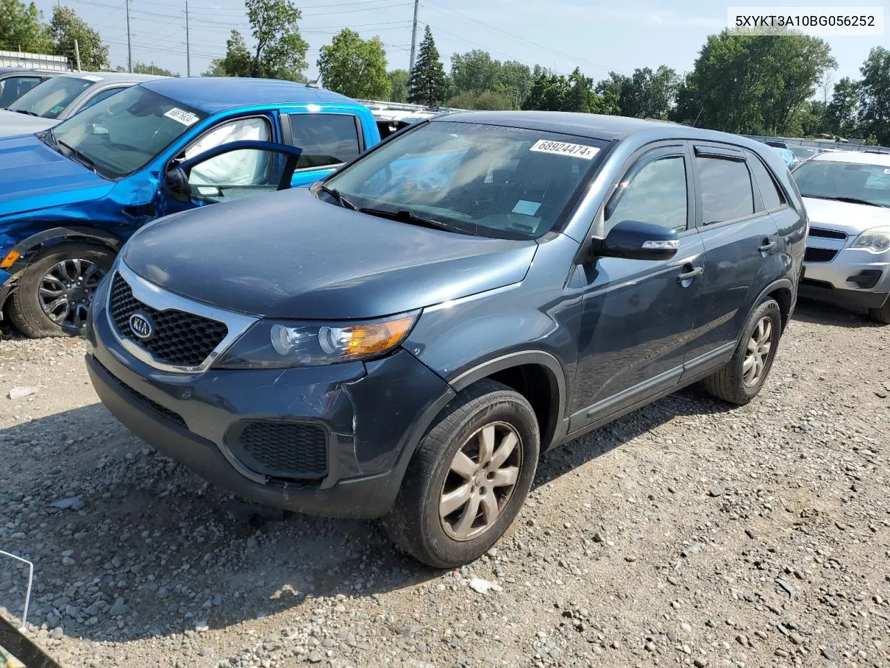 2011 Kia Sorento Base VIN: 5XYKT3A10BG056252 Lot: 68924474