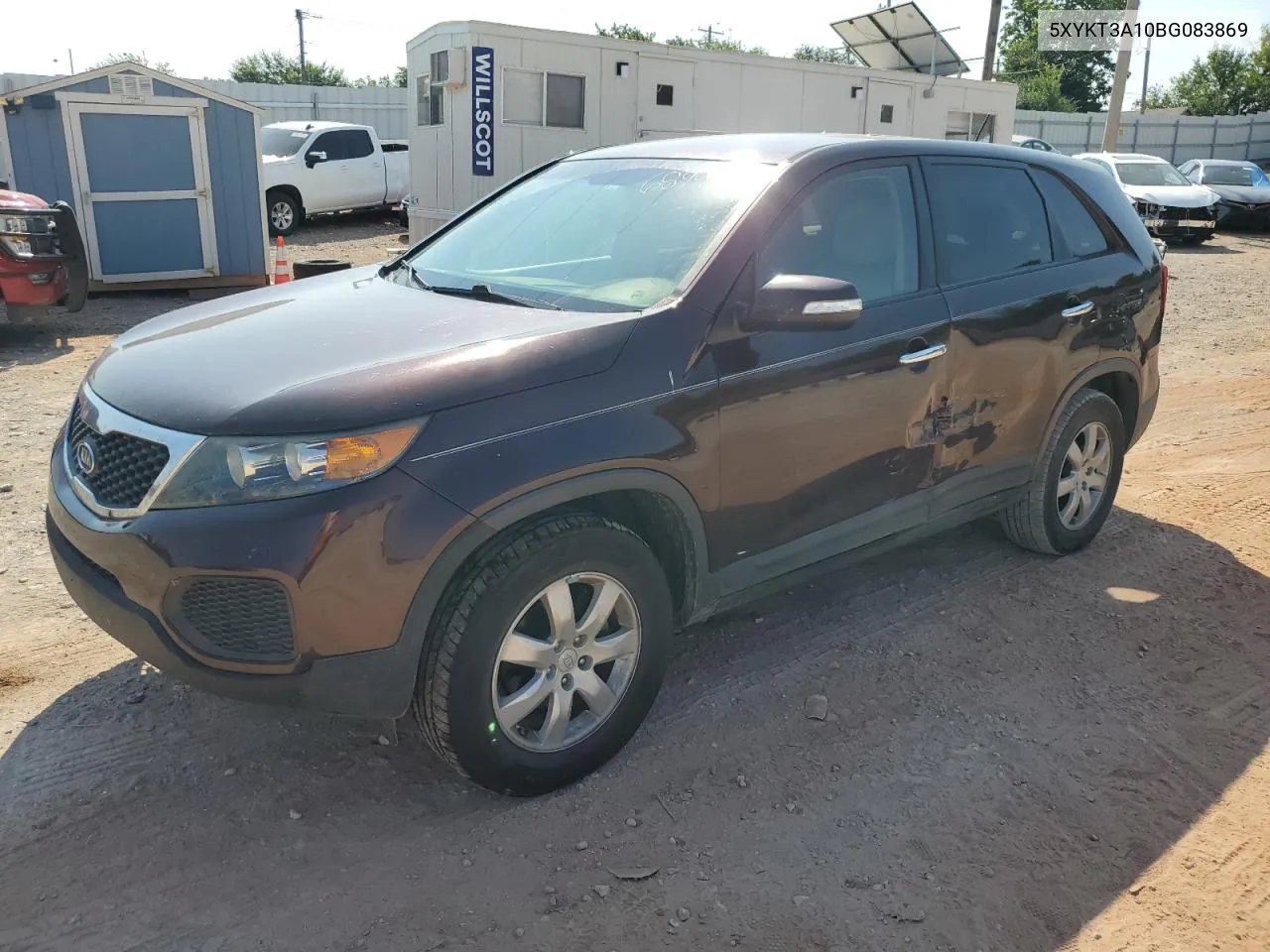 2011 Kia Sorento Base VIN: 5XYKT3A10BG083869 Lot: 68997224