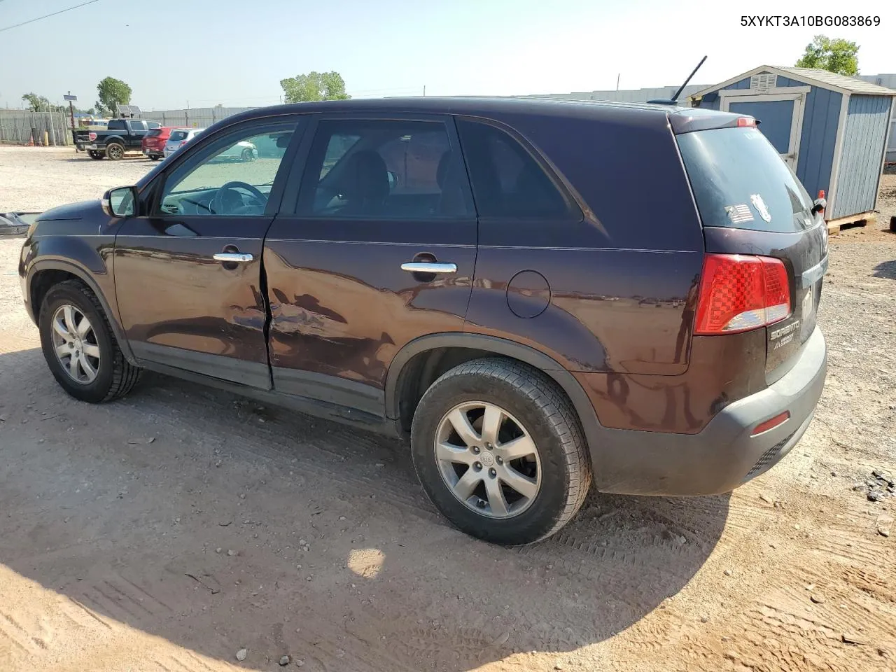 2011 Kia Sorento Base VIN: 5XYKT3A10BG083869 Lot: 68997224