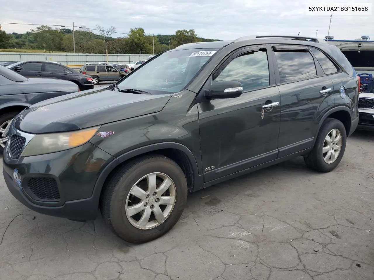 2011 Kia Sorento Base VIN: 5XYKTDA21BG151658 Lot: 69711764