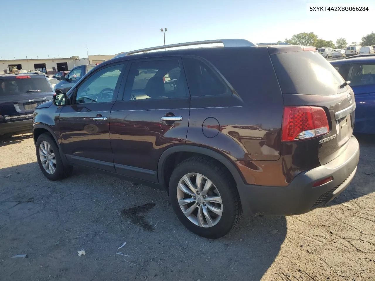 5XYKT4A2XBG066284 2011 Kia Sorento Base