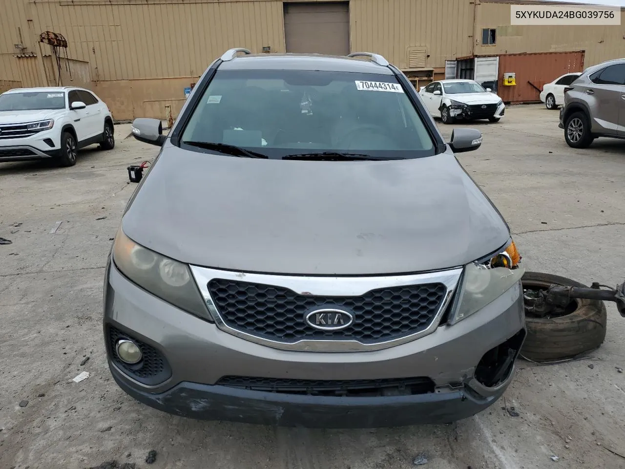 2011 Kia Sorento Ex VIN: 5XYKUDA24BG039756 Lot: 70444314