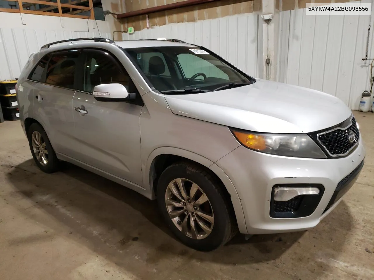 2011 Kia Sorento Sx VIN: 5XYKW4A22BG098556 Lot: 70933584