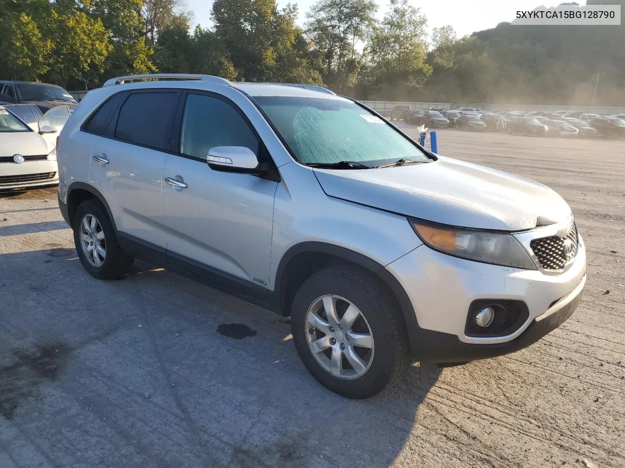 5XYKTCA15BG128790 2011 Kia Sorento Base