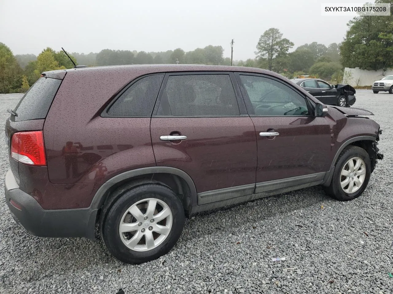 2011 Kia Sorento Base VIN: 5XYKT3A10BG175208 Lot: 72959024