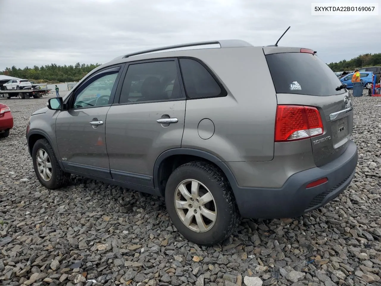 5XYKTDA22BG169067 2011 Kia Sorento Base