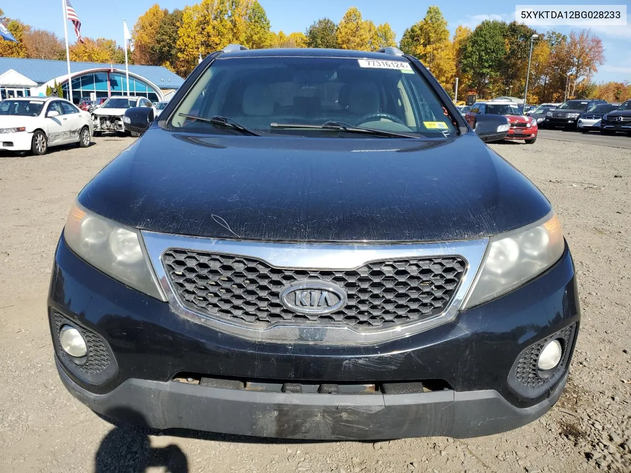 5XYKTDA12BG028233 2011 Kia Sorento Base