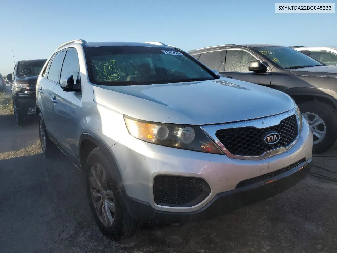 2011 Kia Sorento Base VIN: 5XYKTDA22BG048233 Lot: 77802684