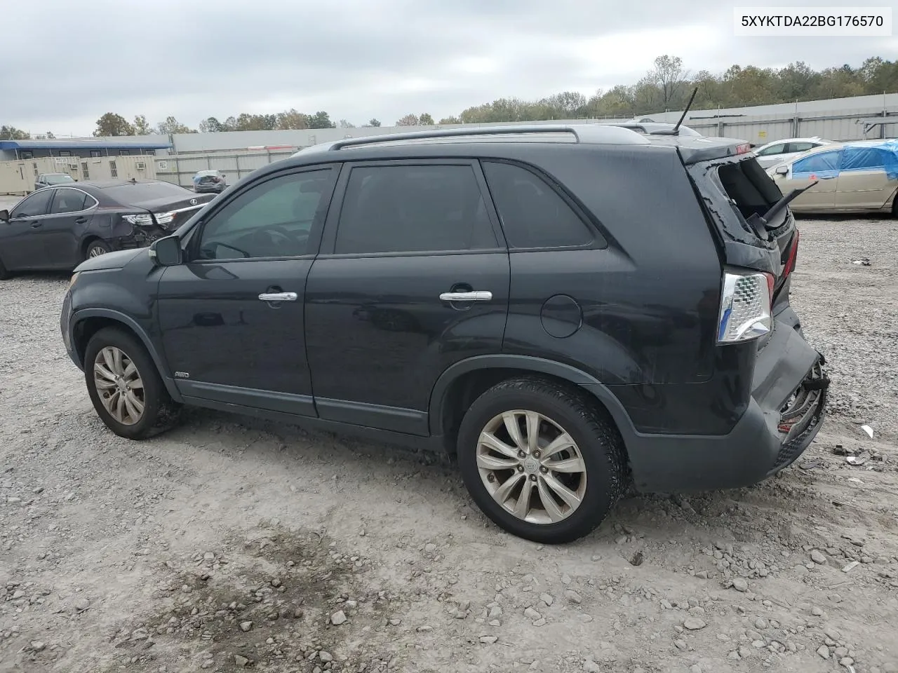 2011 Kia Sorento Base VIN: 5XYKTDA22BG176570 Lot: 78031724