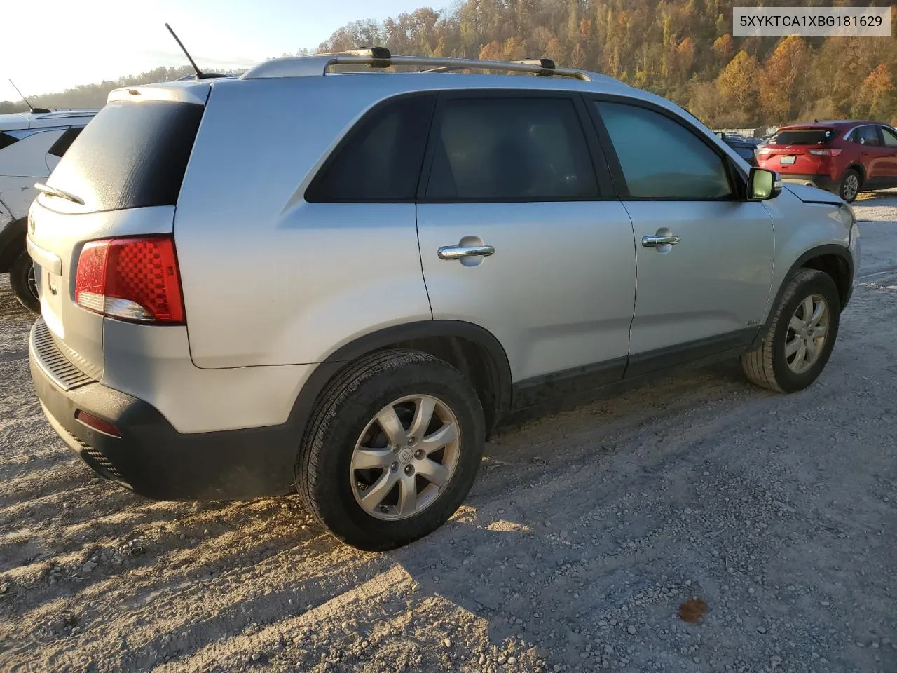 2011 Kia Sorento Base VIN: 5XYKTCA1XBG181629 Lot: 78196464