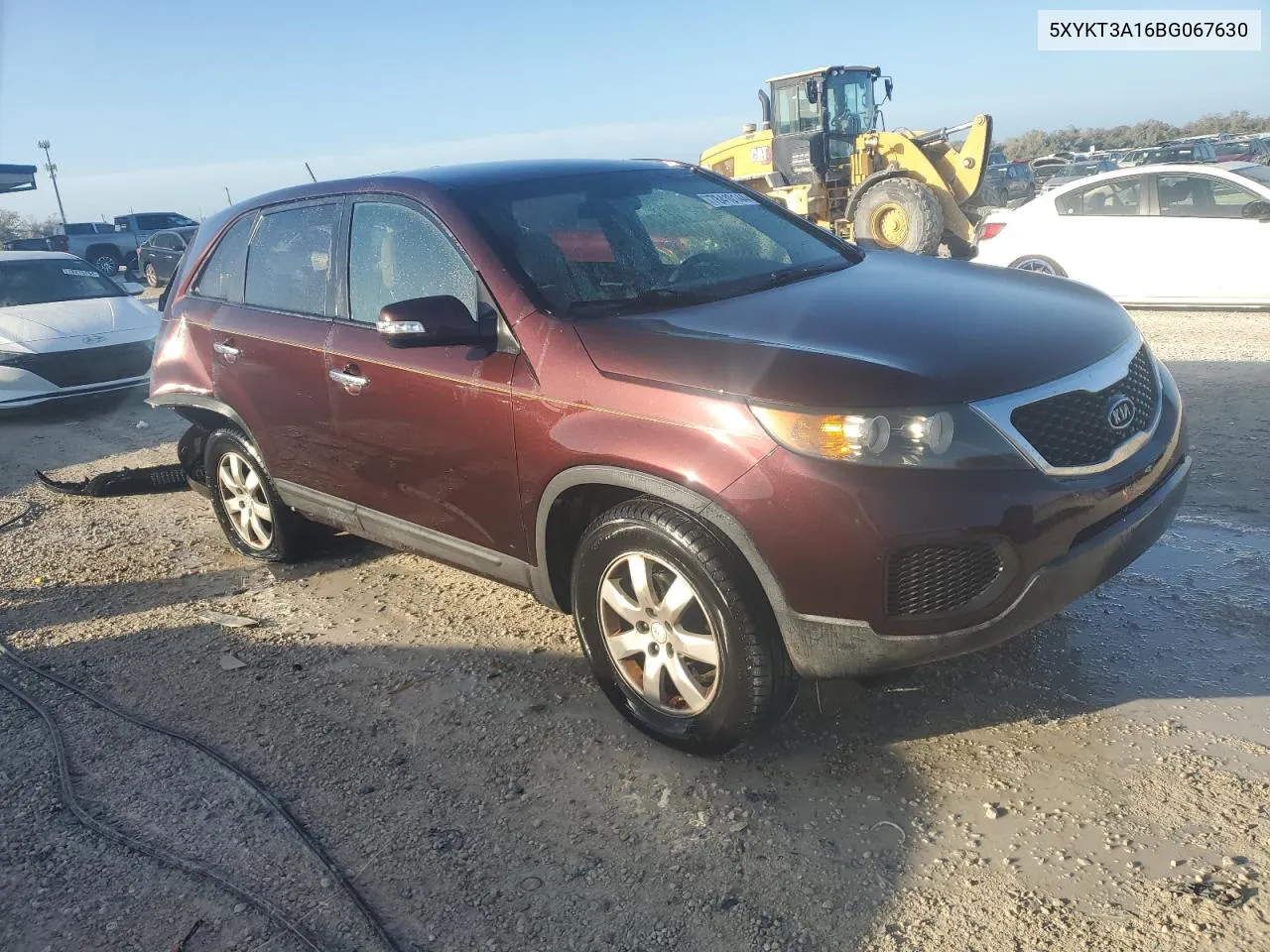 5XYKT3A16BG067630 2011 Kia Sorento Base