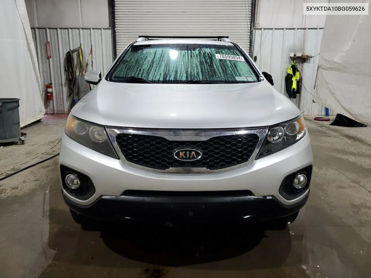 5XYKTDA10BG059626 2011 Kia Sorento Base