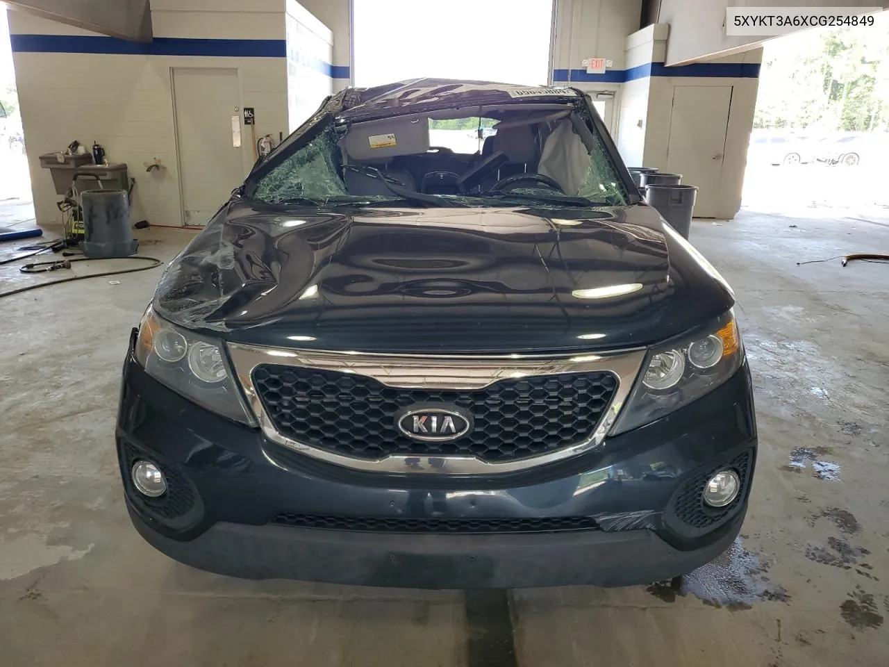 5XYKT3A6XCG254849 2012 Kia Sorento Base