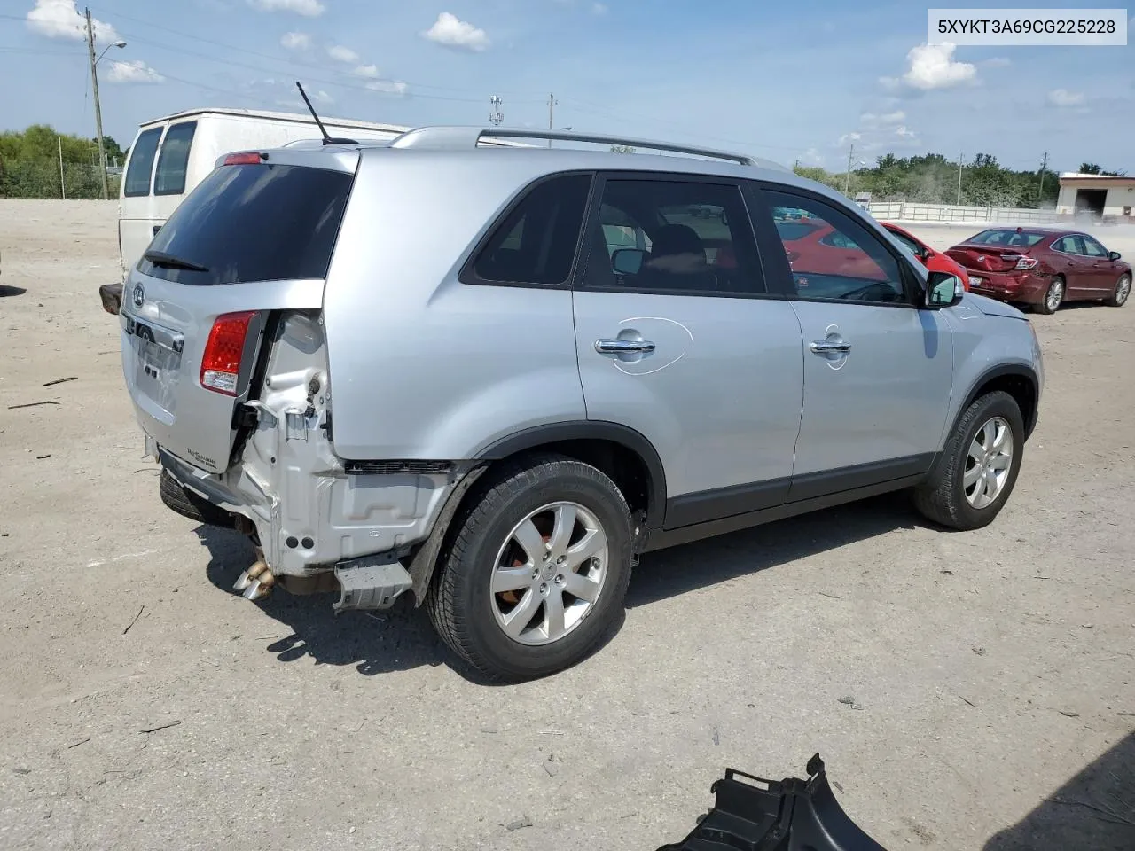 2012 Kia Sorento Base VIN: 5XYKT3A69CG225228 Lot: 67241874