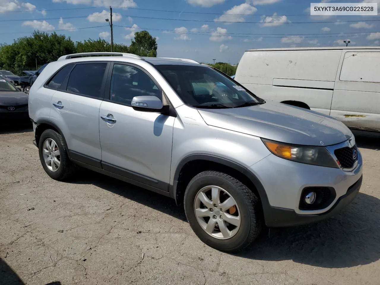 5XYKT3A69CG225228 2012 Kia Sorento Base