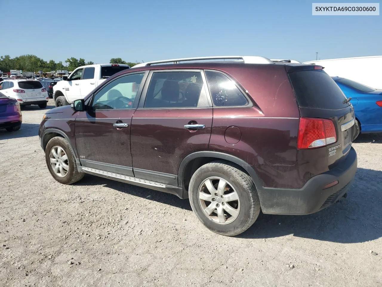 5XYKTDA69CG300600 2012 Kia Sorento Base