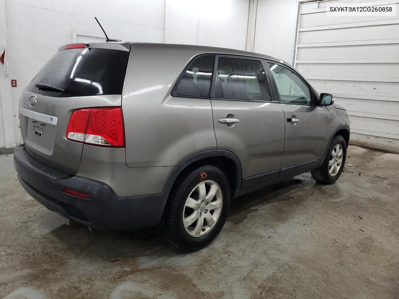 2012 Kia Sorento Base VIN: 5XYKT3A12CG260858 Lot: 74371944