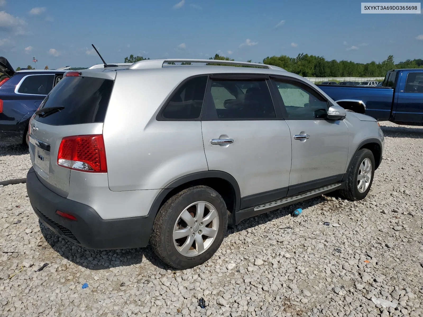 5XYKT3A69DG365698 2013 Kia Sorento Lx