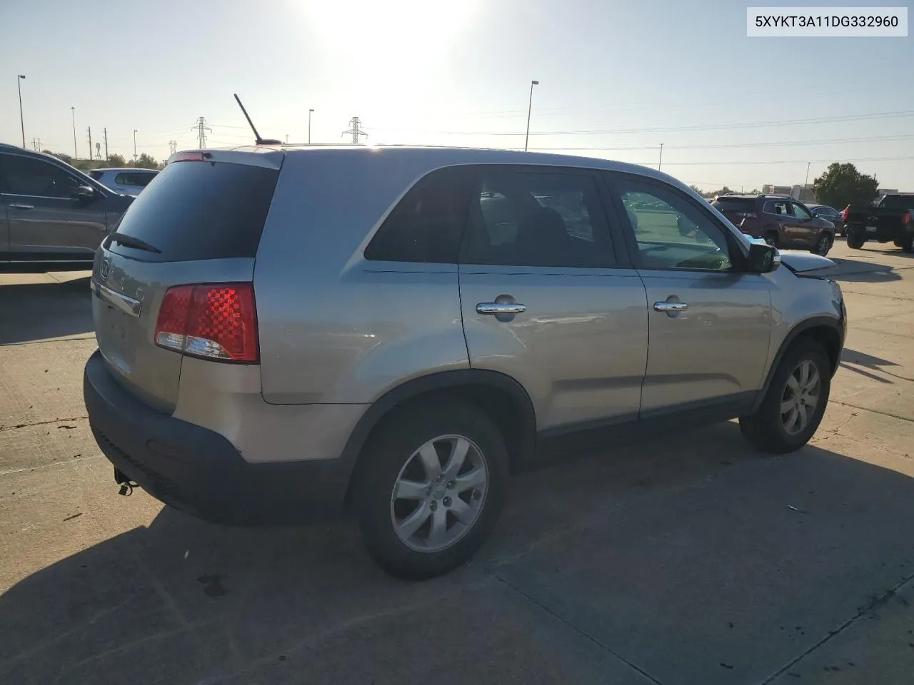 2013 Kia Sorento Lx VIN: 5XYKT3A11DG332960 Lot: 77779924