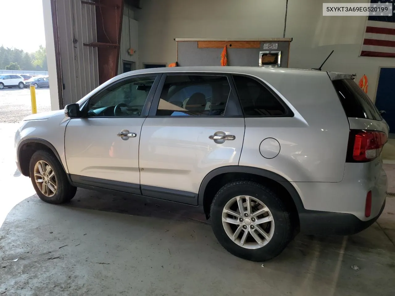 5XYKT3A69EG520199 2014 Kia Sorento Lx